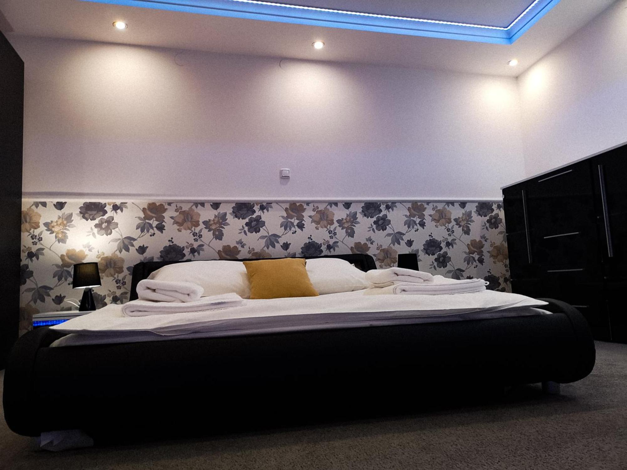 Hotel Tara Kielce Luaran gambar